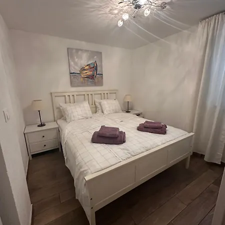 Injic Apartman