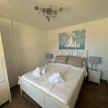 Injic Apartman *